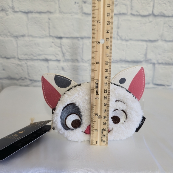 Loungefly Pua Moana Pig Sidekick Fuzzy Disney Princess Coin Pouch Wallet New - Picture 16 of 16